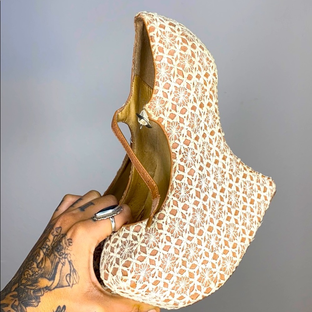 Heel platforms